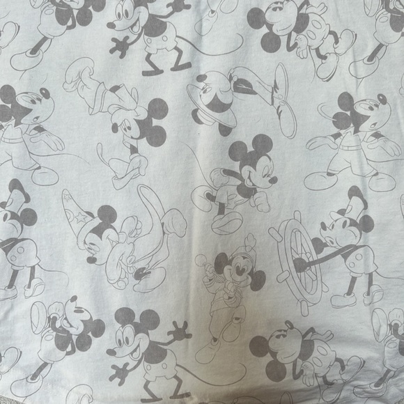 Disney Spirit Jersey - Mickey through the years print - Picture 4 of 4